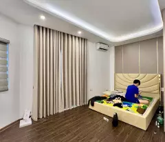 Khương Đình, 40m2, 5 tầng, mặt tiền 5m, Ô tô sát nhà, Giá 7,x tỉ, LH 0904690958