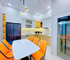 Bán góc 2 Mặt tiền Phan Huy Ích - Cạnh Emart 2 - 70m2 - 4 Tầng, Có Thang Máy - Thu Nhập 35tr/tháng
