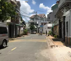 Nhà Trịnh Hoài Đức, ngay Vincom Plaza, MT 6m, 75m2, ô tô tận cửa, 2T, nhỉnh 6 tỷ