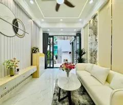 Gần Công Viên Làng Hoa - Hẻm 3 gác - Cách mặt tiền 15m - BTCT 2 Tầng