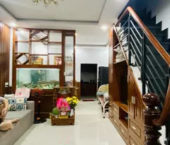 Ngay Nhà thờ Giáo xứ Tân Hưng - Hẻm 3.5m - (4 x 10.1)m - BTCT 2 Tầng