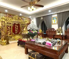 Bán biệt thự Tân Cổ Điển, trung tâm Cầu Giấy, 179m2 5 tầng lô góc 3 mặt thoáng