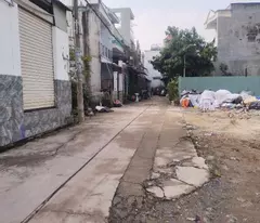 BÌNH TÂN - CÂY CÁM - CÁCH VÀI BƯỚC CHÂN RA MẶT TIỀN KÊNH THAM LƯƠNG - HẺM XE HƠI - NHÀ 2 TẦNG 2PN