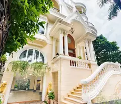 Chỉ 11 tỷ! Biệt thự Lê Quang Định Bình Thạnh. Mới toanh - Đẹp - Full Nội thất. 6x24 Hầm 4 tầng