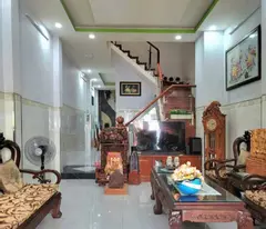 Giá tốt!!! Mặt tiền Lê Sao DT 4.1x19m, 3 tấm mới
