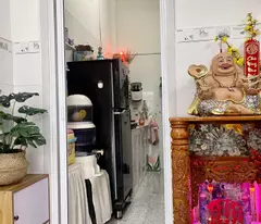 Nhà nhỏ chỉ 2ty3 - trệt gác 3.3 x8, Âu Cơ,p.10 ,Tân Bình