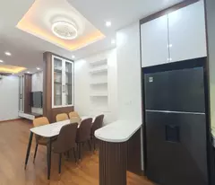 BÁN GẤP CHUNG CƯ C4 NGUYỄN CƠ THẠCH – BAN CÔNG ĐÔNG NAM – NHÀ MỚI SỬA ĐẸP – TẶNG FULL ĐỒ – KHÁCH