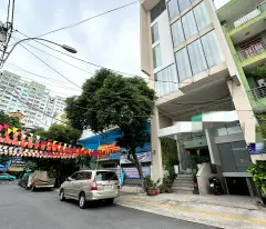 Cho thuê văn phòng 100m2 đường 46 quận 4 giáp quận 1. Giá chỉ 12$/m2 báo phí quản lý. Lh 0964340640