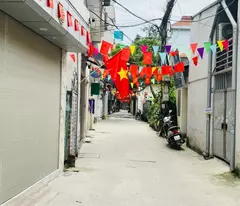 Chủ nhà cần bán để mua nhà to hơn, Ô tô đỗ cổng, ngõ thông các ngả, 30 m2 giá 5,35 tỷ