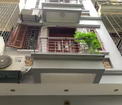 NGAY SAU QUẬN UỶ CẦU GIẤY, NHÀ MỚI 5 TẦNG, 54M2, THANG MÁY, NỞ HẬU. 8,8 TỶ