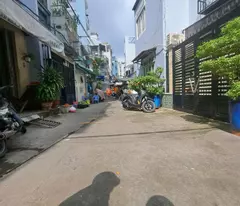 **Nhỉnh 11Tỷ-Nhà Đẹp Lô Góc Quận Nhất,Ngang Hiếm 7.2X10m, 4Tấm 6PN Đã HC
