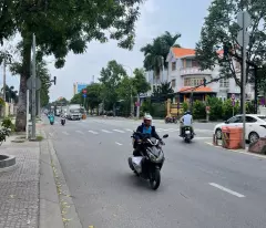 BÁN TOÀ NHÀ MT LÊ THỊ RIÊNG ĐƯỜNG 40M CÓ VĨA HÈ THỚI AN, Q12 (SÁT UBND)