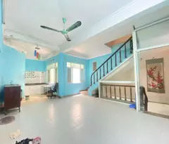 TRUNG TÂM HÀ NỘI - KHU BÁCH KINH XÂY - MỘT BƯỚC RA PHỐ - BÁN ĐẤT TẶNG NHÀ - GIÁ RẺ NHƯ CHO - KHÁCH