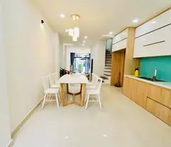 NHÀ ĐẸP LUNG LINH VÀO Ở NGAY - Q THỦ ĐỨC - HẺM XE HƠI - CHỈ 6,3 TỶ.