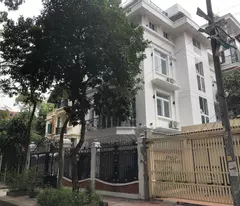 Bán biệt thự Mỹ Đình Sông Đà Sudico, 200m2, 5 tầng, thang máy, nội thất xịn sò