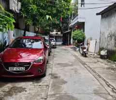 PHÂN LÔ_ ÔTÔ TRÁNH _ DT.70M_MT4.5 Xây 7T Thang Máy _ 12,5TỶ **Cách Đại Học Thương Mại 10 phút đi xe