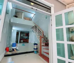Ngay UBND P7 Gò Vấp - Hẻm 3.5m - DT (3.6 x 10)m - BTCT 4 Tầng