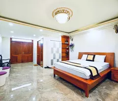 BÁN KHÁCH SẠN MẶT TIỀN KHU SÂN BAY - HD THUÊ 70 TR/T - 110M2 NGANG 5 M