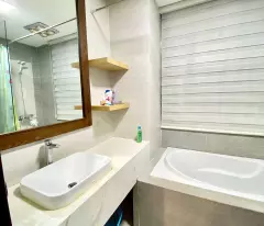 Căn hộ 1N1K ngõ 19 Liễu giai-Tây Hồ, 45m có ban công, ngõ ô tô