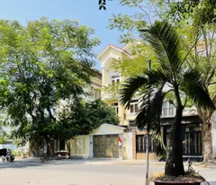 Nhà khu p lô Đông Thủ Thiêm, 100m2 , 5x20m, 2 tầng,đường 20m có vỉa hè , tiện KD