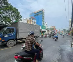 NHÀ 1 TRỆT 4 LẦU (6X32M) MẶT TIỀN TÔ KÝ, Q12. SHR CN ĐỦ - KO LG. GIÁ TỐT