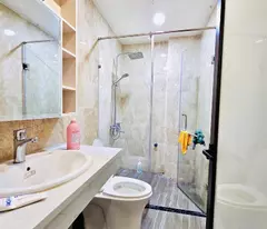 BÁN NHÀ 5 TẦNG TRUNG TÂM CẦU GIẤY, 54M2, NGÕ THÔNG, 2 THOÁNG, NỘI THẤT XỊN. 8,6 TỶ