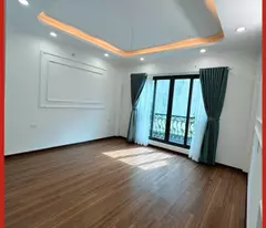 Bán nhà phố Trần Quốc Hoàn DT 40m² x 5 tầng x mặt tiền 11.7m x 18.5 tỷ