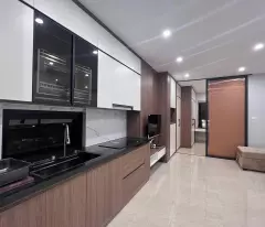 Chính chủ cho thuê căn 1N1K 50m đầu ngõ 140 Trần Duy Hưng. có ban công và máy giặt riêng