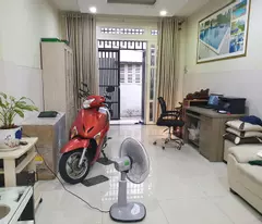 Bán nhà HXH hạ chào hơn 4 tỷ, Trần Hưng Đạo, P1, Q5, 56m2, 4 tầng. 9.x tỷ