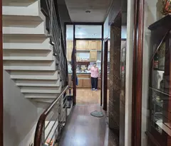 NHÀ PHỐ THUỴ KHUÊ - 5 TẦNG THANG MÁY - VỊ TRÍ GẦN PHỐ - CHỈ VIỆC Ở LUÔN