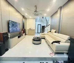 BÁN NHÀ GIẢNG VÕ BA ĐÌNH CỰC HIẾM NHÀ ĐẸP Ở LUÔN 6 TẦNG THANG MÁY THOÁNG SÁNG 13,5 TỶ