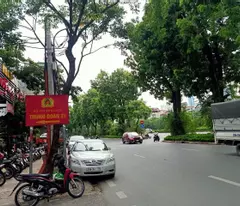 Bán nhà khu phân cho cán bộ cảnh vệ lăng đường Láng 48m2 5 tầng 12 tỷ