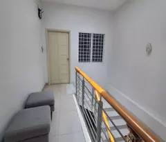 Ngộp bank cần bán gấp 👇🏻
Nhà Lê Văn Sỹ quận Tân Bình DT 65m2 ,2 tầng ,hxh nhỉnh 8ty