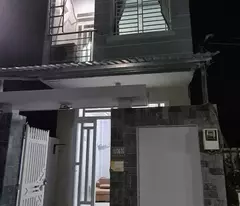 Cần bán nhà phố q7 1 trệt 1 lầu 64m sàn 5ty4 cách đường xe hơi 5phut đi bộ