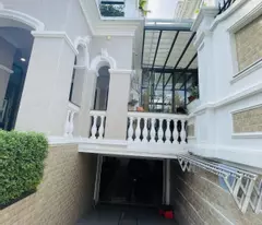 Cần Bán Biệt Thự Quận 7 - 369m2 - Ngang Khủng 14m5 - thang máy + hầm 86 tỷ
