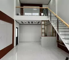 Bán nhà gác lửng 81.5m2 - chỉ cần 600tr nhận nhà ngay. Cách cây xăng Đức Hưng khoảng 4km.