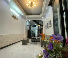 Bán nhà phố Trương Định, Hai Bà Trưng 37m, 5 tầng. Giá: 4.85 tỷ