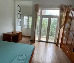 Cho thuê nhà nguyên căn mặt tiền Dương Đình Nghệ trung tâm và sầm uất khu hàn quốc 5Phòng ngủ