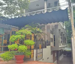 NHÀ VỪA Ở VỪA KINH DOANH
VỊ TRÍ ĐẮT ĐỊA, CÓ SẴN NHÀ VÀ CẢ MẶT BẰNG KINH DOANH
