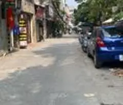 Bán gấp nhà riêng mặt phố Hoàng Quốc Việt DT 60m2 chưa tới 6 tỉ.