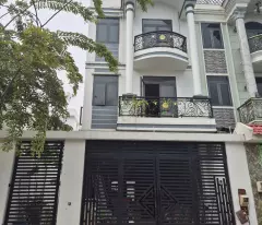 Nhà phố centana trường lưu DT 150m, 3 tầng giá tốt