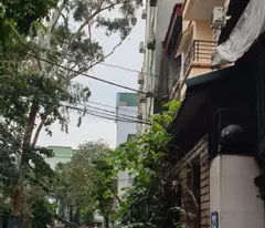 Chính chủ cần bán gấp - siêu hiếm Trần Quốc Hoàn, Cầu Giấy - mua giá nhà ngõ được mặt phố