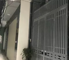 Nhà 2 thoáng vĩnh viễn - Nhà đẹp dân xây chắc chắn - 50m ra mặt phố - ngõ thông các ngả