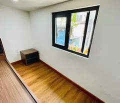 SÁT MẶT TIỀN - SÁT QUẬN 1 - NGAY HÀNG XANH - SỔ NỞ HẬU - NHÀ MỚI ĐẸP