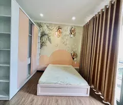 Bán gấp 5,5 tỷ ,80m2 quận 10 ,2 tầng , Hẻm to x , gần Đại Học Bách Khoa