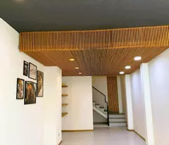 Bán gấp 5,5 tỷ ,80m2 quận 10 ,2 tầng , Hẻm to x , gần Đại Học Bách Khoa