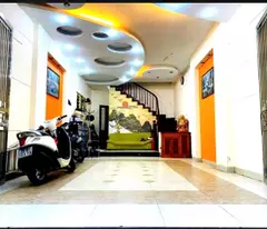 Nhà Đẹp Gara Ô Tô, Phố Khương Trung, Thanh Xuân, Diện Tích 45m2, 5 Tầng, Gần Phố, Nhỉnh 10 Tỷ.