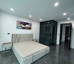 Cần bán căn nhà xây mới tại Tự Khoát - Ngũ Hiệp - Thanh Trì.
+ Diện tích 41m2, lô góc 2 mặt