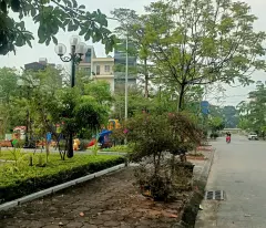 Bán gấp lô góc phố xốm mặt đường lớn kinh doanh đỉnh cao view hồ 3 ô tô tránh