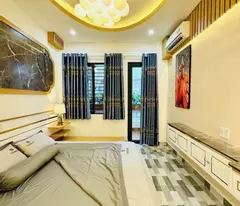 Ngay Công Viên Phường 11 - Gần HXH - DTCN 40m2 - BTCT 3 Tầng